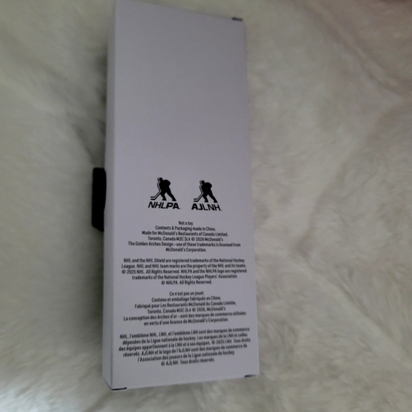 NHL Star Sticks 2025-2026 Black Box - Picture 5 of 5